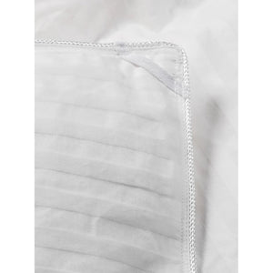 Bianca - Couette en Duvet Hôtel, 4 Saisons, Hypoallergénique, Gonflement 680+, Fait à Montréal (6 Grandeurs Disponibles) - Simple Boutique