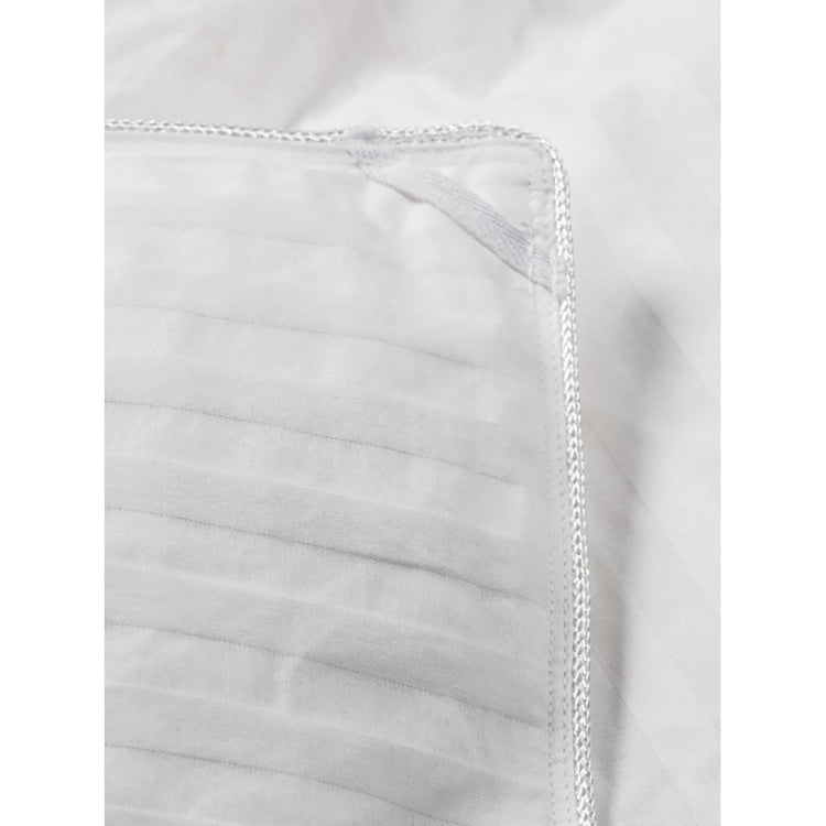 Bianca - Couette en Duvet Hôtel, 4 Saisons, Hypoallergénique, Gonflement 680+, Fait à Montréal (6 Grandeurs Disponibles) - Simple Boutique