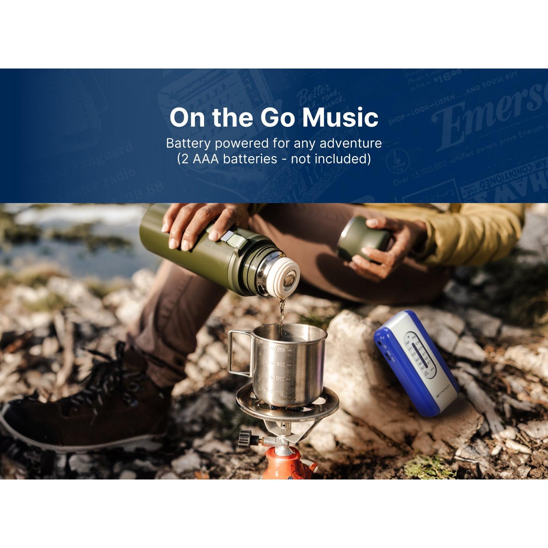 Emerson - Mini Radio AM/FM Portable, avec Écouteurs inclus, Argent et Rouge - ER-7002-RD - Simple Boutique