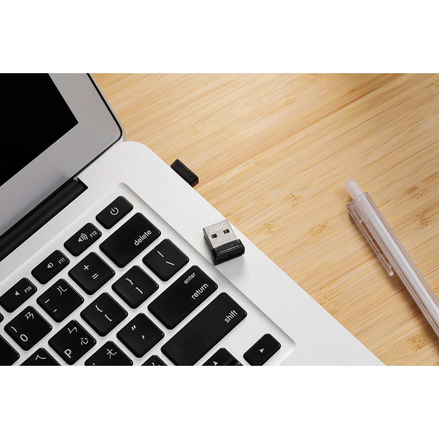 Lexar - Clé USB 3.1 Extra-Fine JumpDrive S47, Jusqu'à 250 Mo/s en Lecture, Capacité de 32GO - Simple Boutique