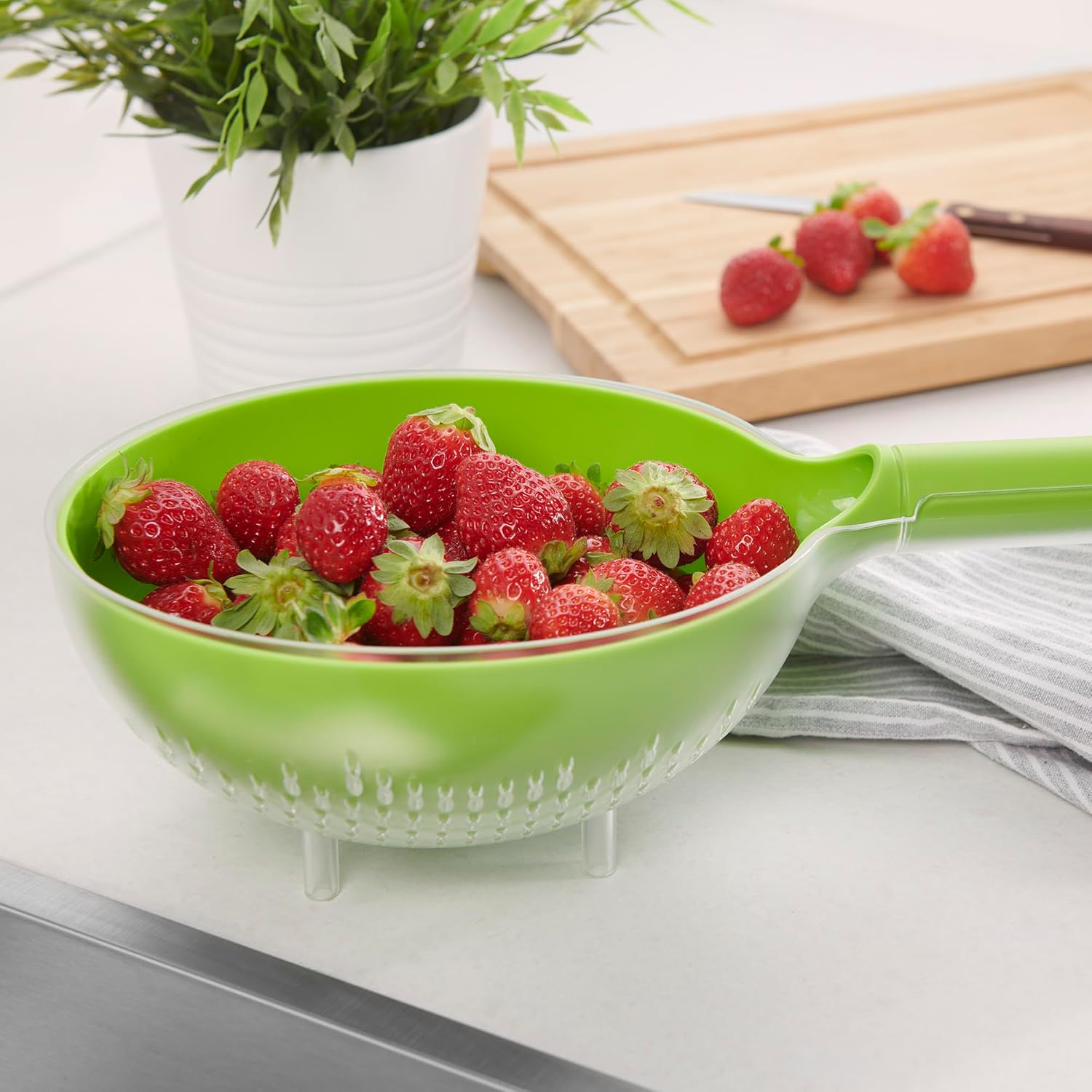 Starfrit - Passoire Globe avec Vidange Facile, Capacité de 3 Tasses, Lavable au Lave-Vaiselle, Vert - Simple Boutique