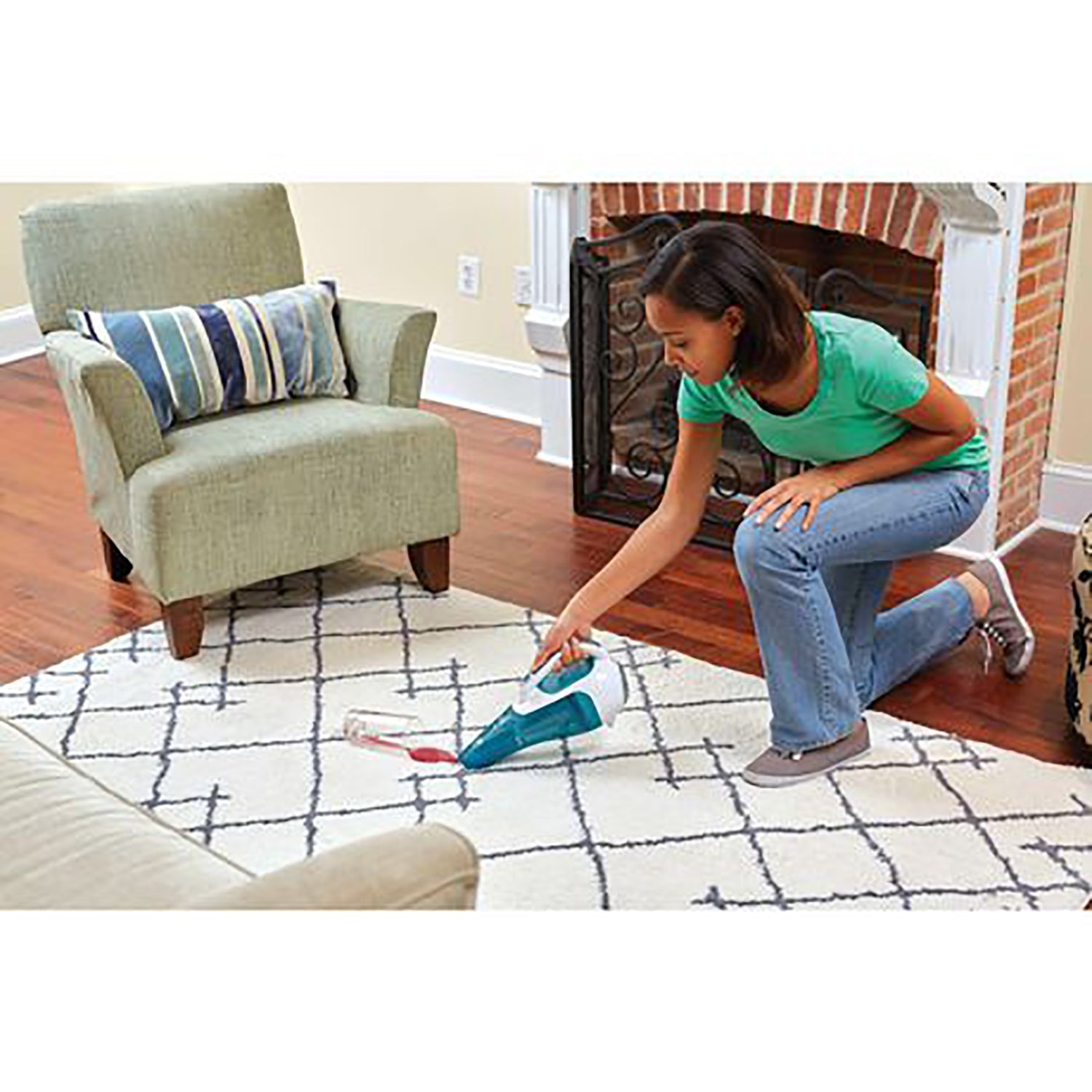 Black and Decker - Aspirateur à Main DustBuster, Sans Fil avec Batterie au Lithium, Pour Dégâts Sec ou Liquide, Bleu - Simple Boutique