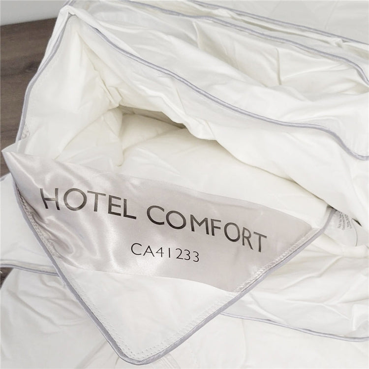 Cotton House - Couette Synthétique Hotel Comfort, 100% Coton, Remplissage 3D 100% Fibre MicroGel, Grandeur King, Blanc - Simple Boutique