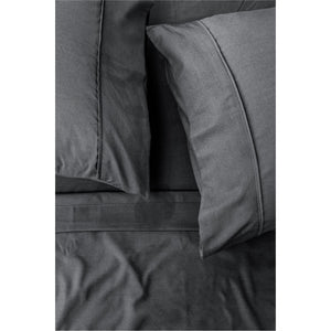DB Chez Vous - Ensemble de Draps en Microfibre, Hypoallergénique, Grandeur Double, Gris - Simple Boutique