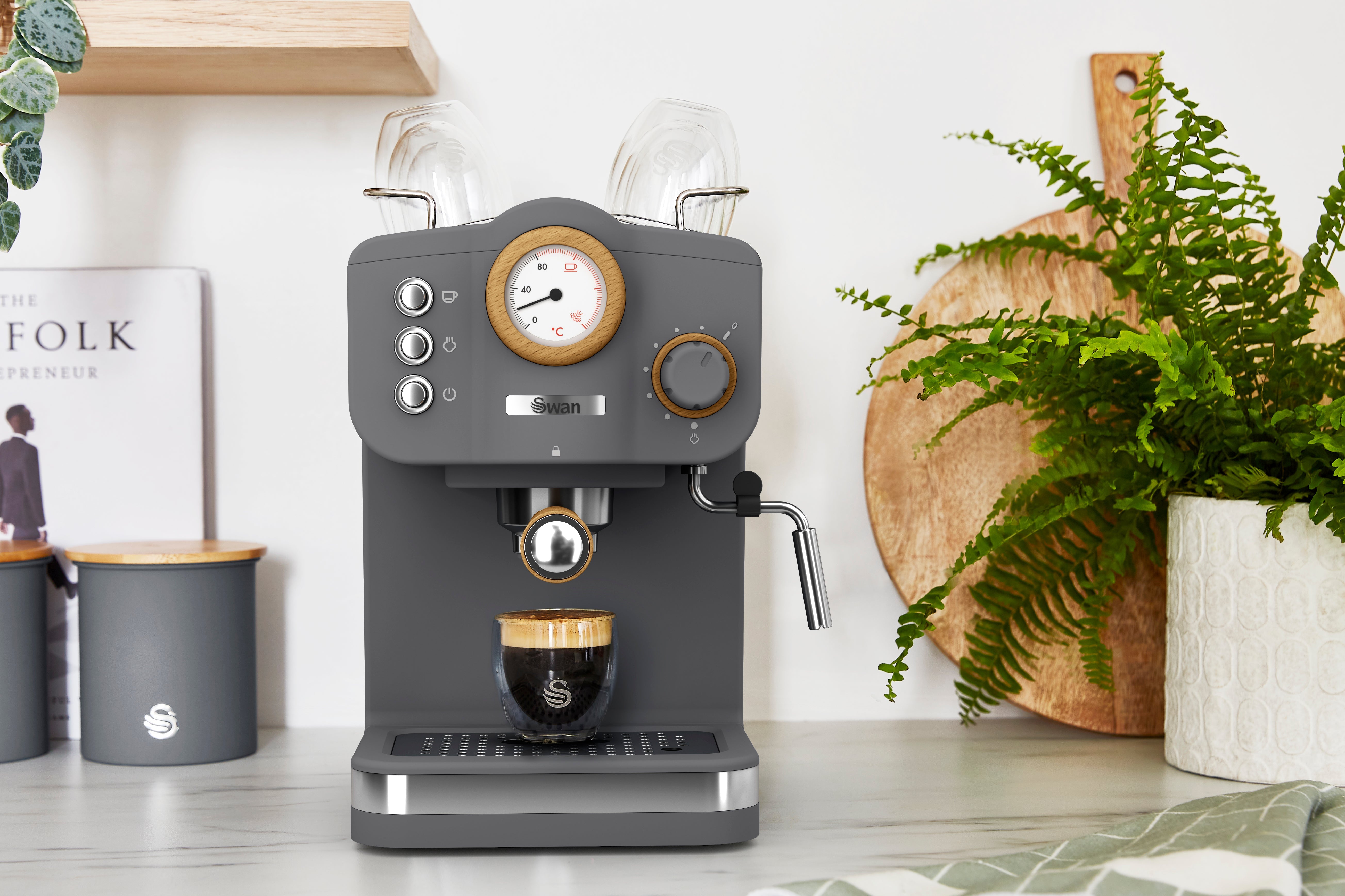 Swan Nordic SK22111GRYN Machine à Espresso, Pression 15 Bars, Mousseur à Lait, Réservoir 1,2 L, Gris - Simple Boutique