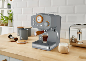 Swan Nordic SK22111GRYN Machine à Espresso, Pression 15 Bars, Mousseur à Lait, Réservoir 1,2 L, Gris - Simple Boutique