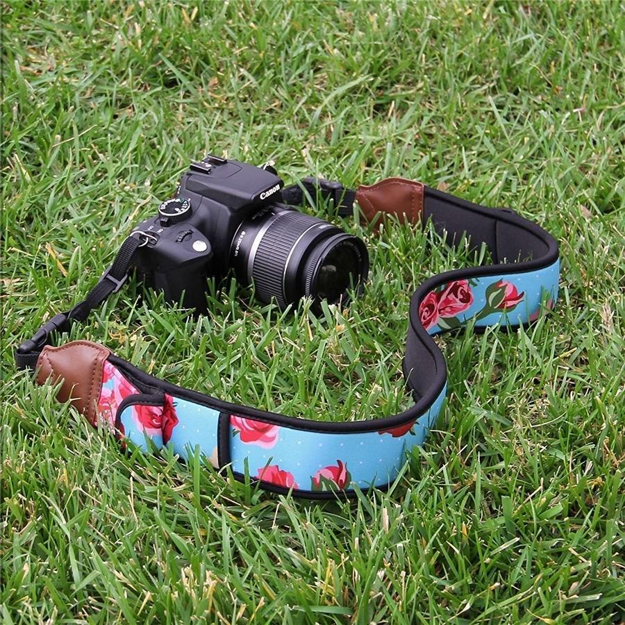 USA GEAR GRCMMS0100FBEW Sangle pour Appareil Photo avec Coussin de Néoprène Régalable Antidérapant Floral Bleu - Simple Boutique