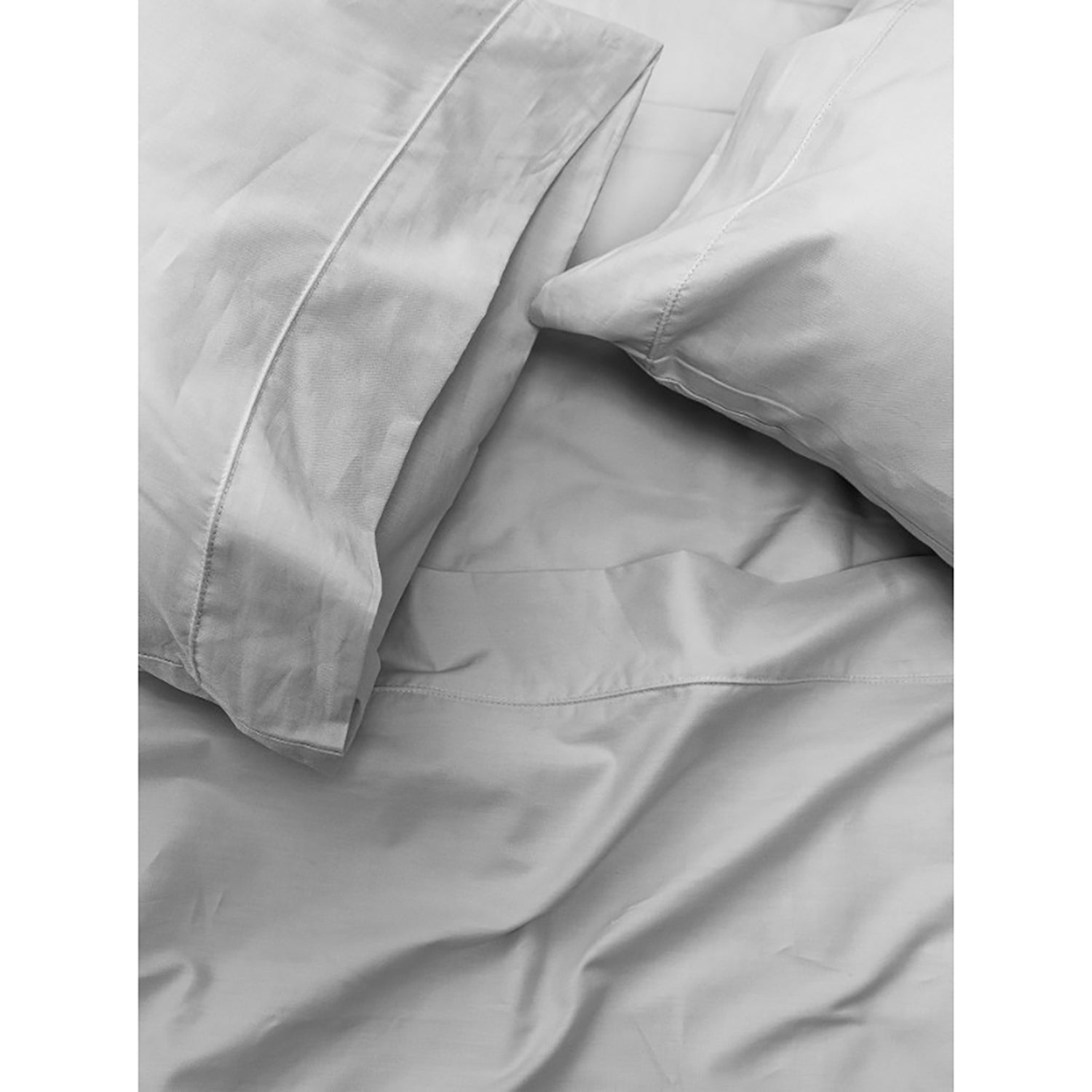 Bianca - Ensemble de Draps en Coton Percale Sara, 200 Fils, Fait au Portugal, Perle (5 Grandeurs Disponibles) - Simple Boutique