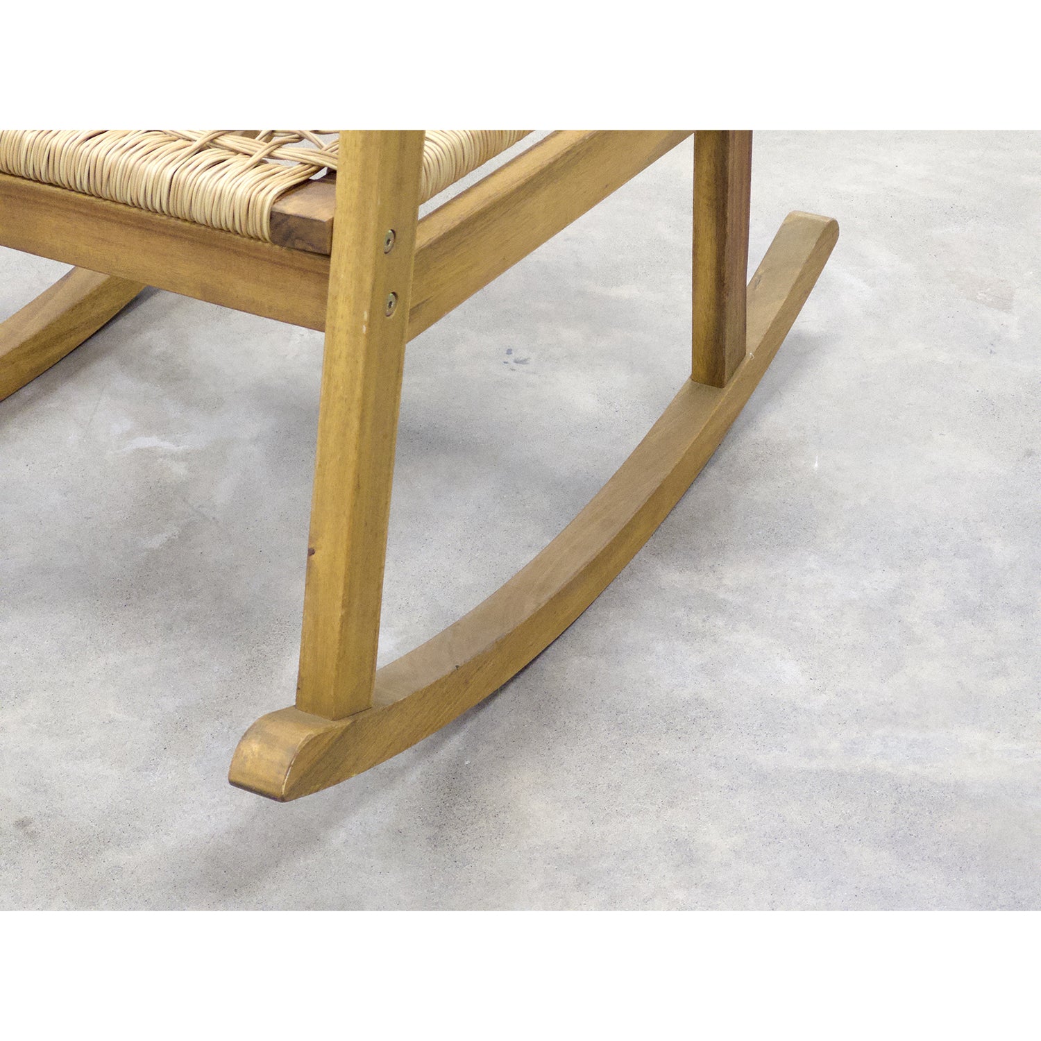 Chaise Berçante Lara avec Dossier et Assise en Osier Entrelacé - Simple Boutique