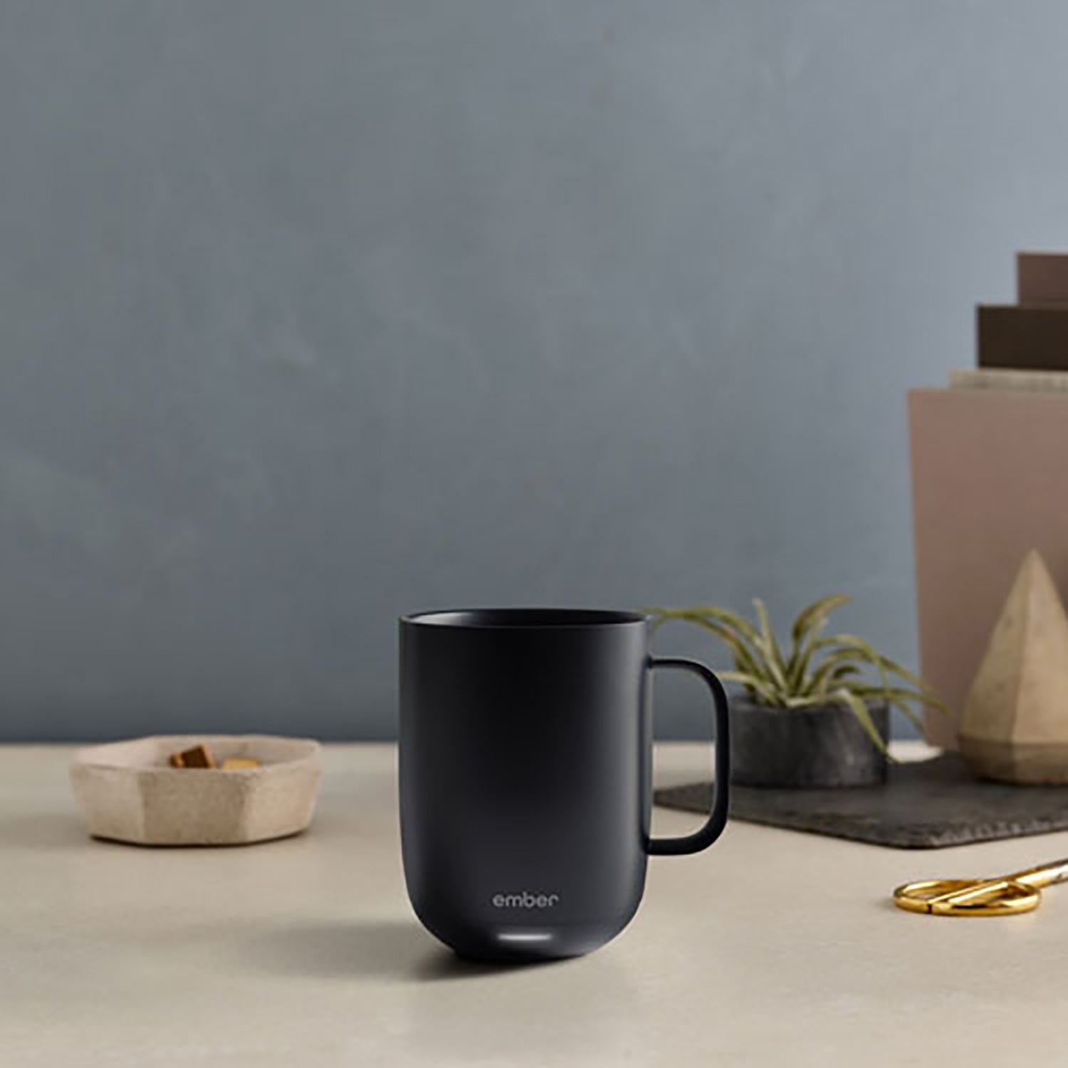 Ember - Tasse avec Contrôle Intelligent de la Température, Capacité de 414ml, Noir - Simple Boutique