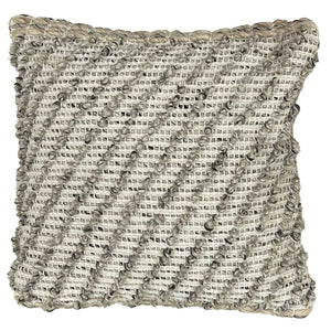 F. Corriveau International - Coussin Texturé Terra, Intérieur/Extérieur, 18" x 18" - Simple Boutique