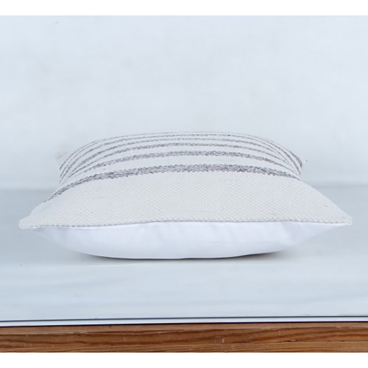 F. Corriveau International - Coussin à Rayure Element, Intérieur/Extérieur, 18" x 18" - Simple Boutique