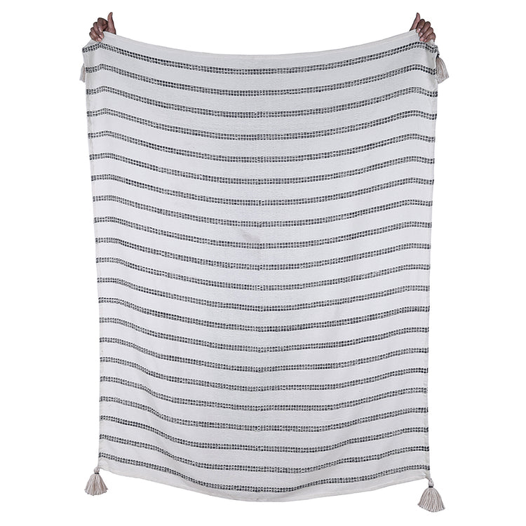 F. Corriveau International - Jetée à Rayure Natural, Intérieur/Extérieur, 50" x 60" - Simple Boutique