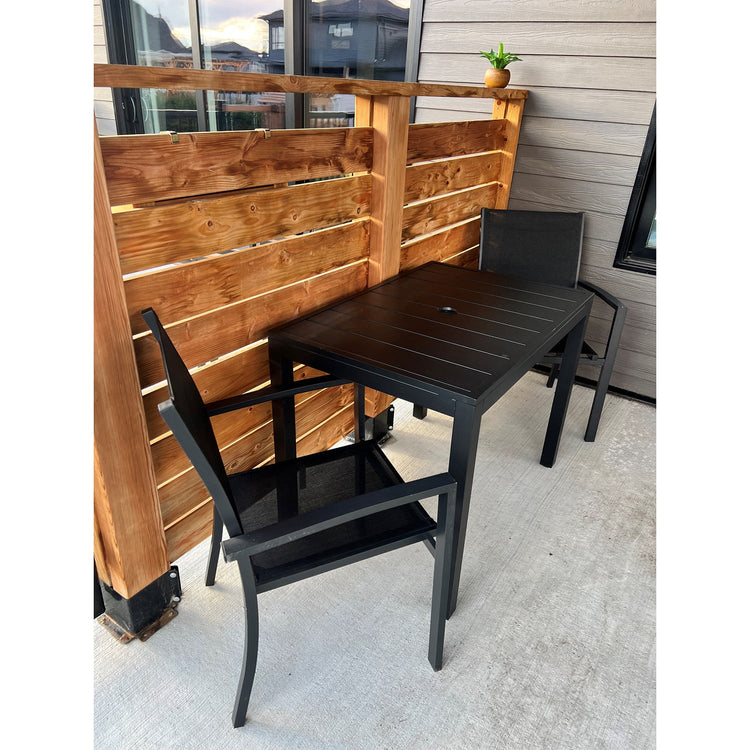 F. Corriveau International - Table à Dîner Ristorante pour L'extérieur, Cadre en Aluminium - Simple Boutique