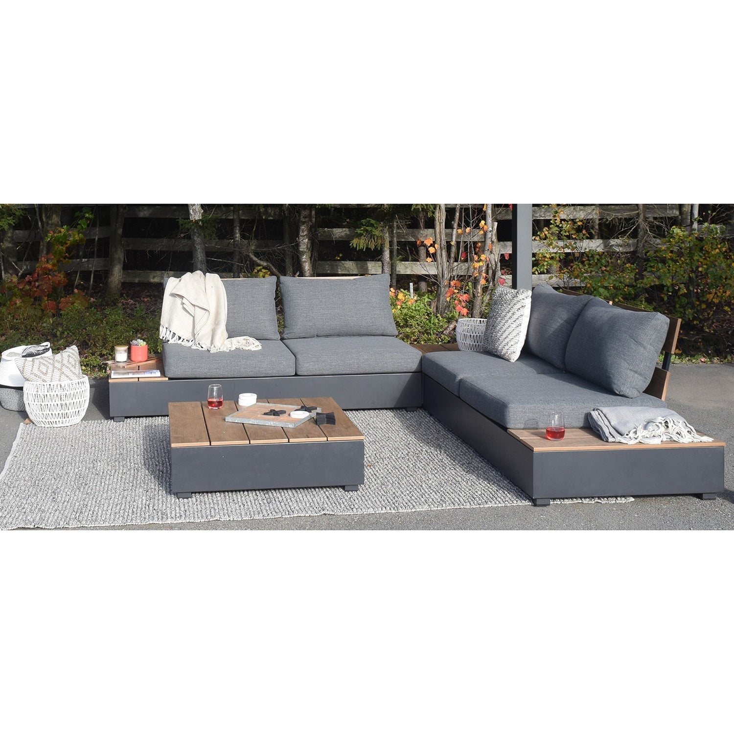 F. Corriveau International - Tapis Terra, Intérieur/Extérieur, 5' x 7' - Simple Boutique