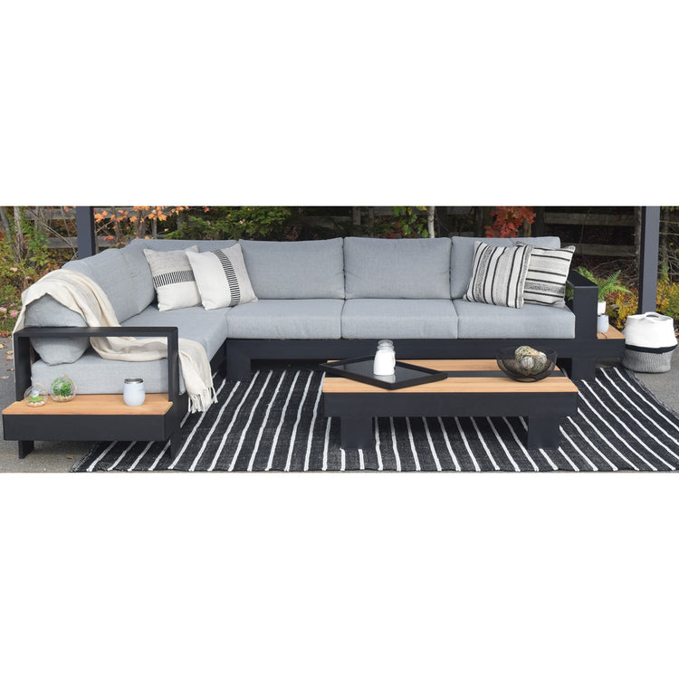F. Corriveau International - Tapis à Rayures Graphite, Intérieur/Extérieur, 5' x 7' - Simple Boutique