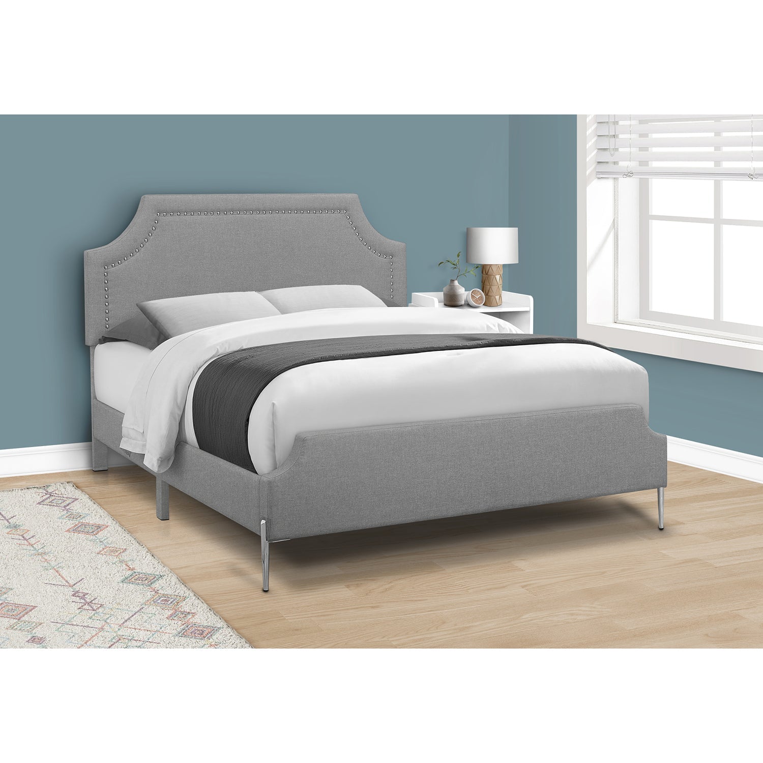 I 6035Q - Lit, Grand, Chambre À Coucher, Cadre, Rembourré, Apparence De Lin Gris, Pieds En Métal Chrome, Transitionnel - Simple Boutique