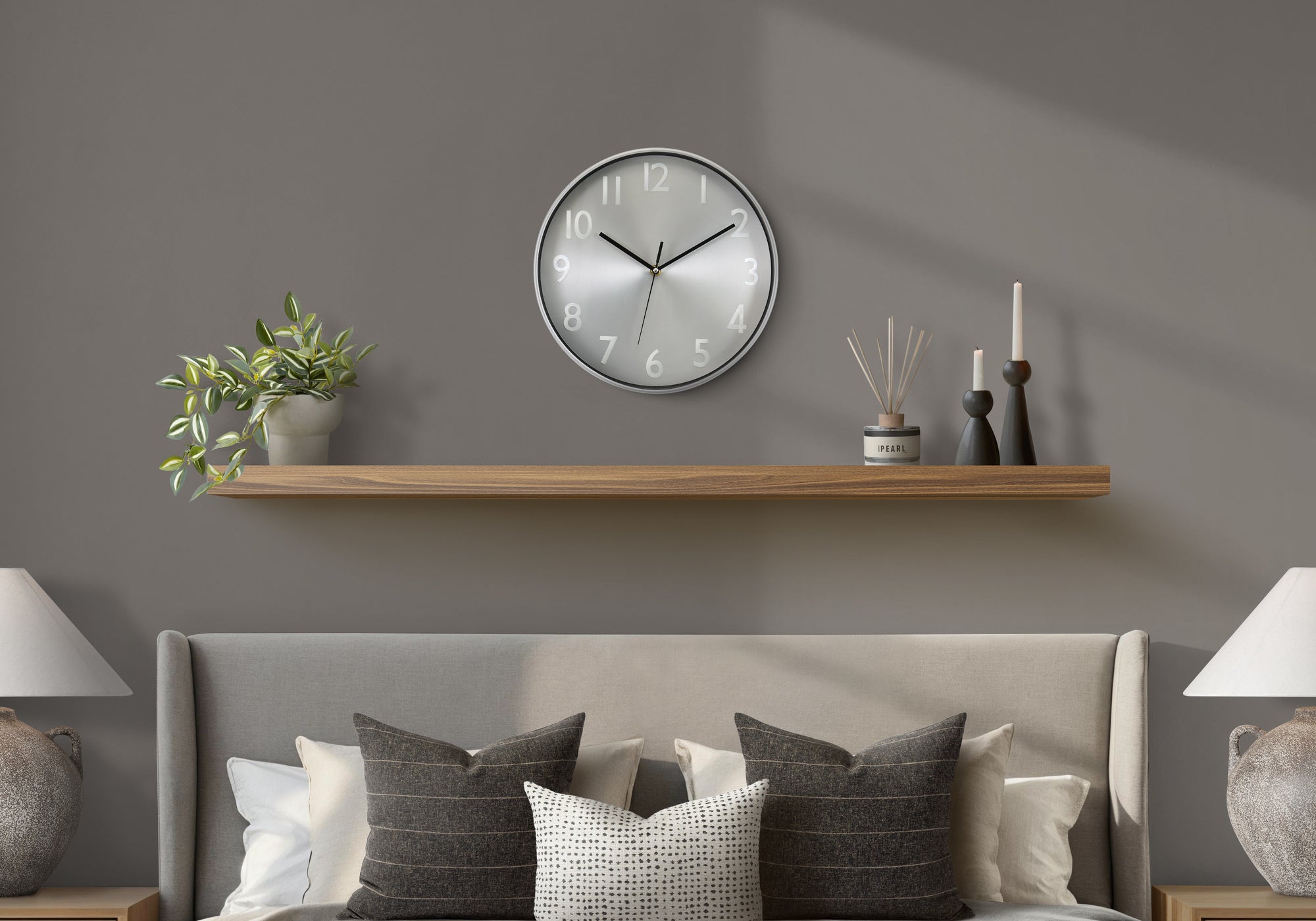 I 9111 - Horloge, 12'' Rond, Horloge Murale, Visage Argenté, Cadre Argenté, Contemporain, Moderne - Simple Boutique