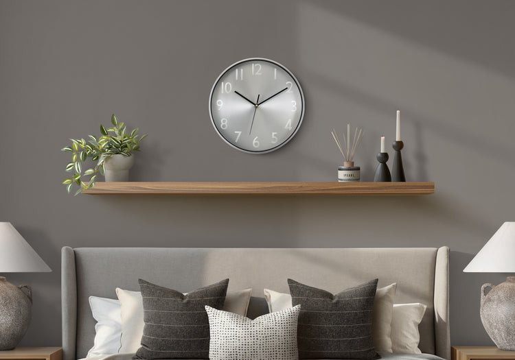 I 9111 - Horloge, 12'' Rond, Horloge Murale, Visage Argenté, Cadre Argenté, Contemporain, Moderne - Simple Boutique