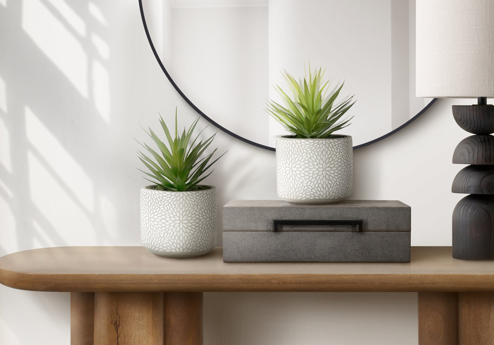 I 9362 - Plante Artificielle, Ensemble De 2, 9'' De Haut, Succulent, Pots En Ciment Blanc, Contemporain, Moderne - Simple Boutique