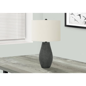 I 9655 - Luminaire, 24"H, Lampe De Table, Résine Noire, Abat-jour Ivoire / Crème, Contemporain - Simple Boutique