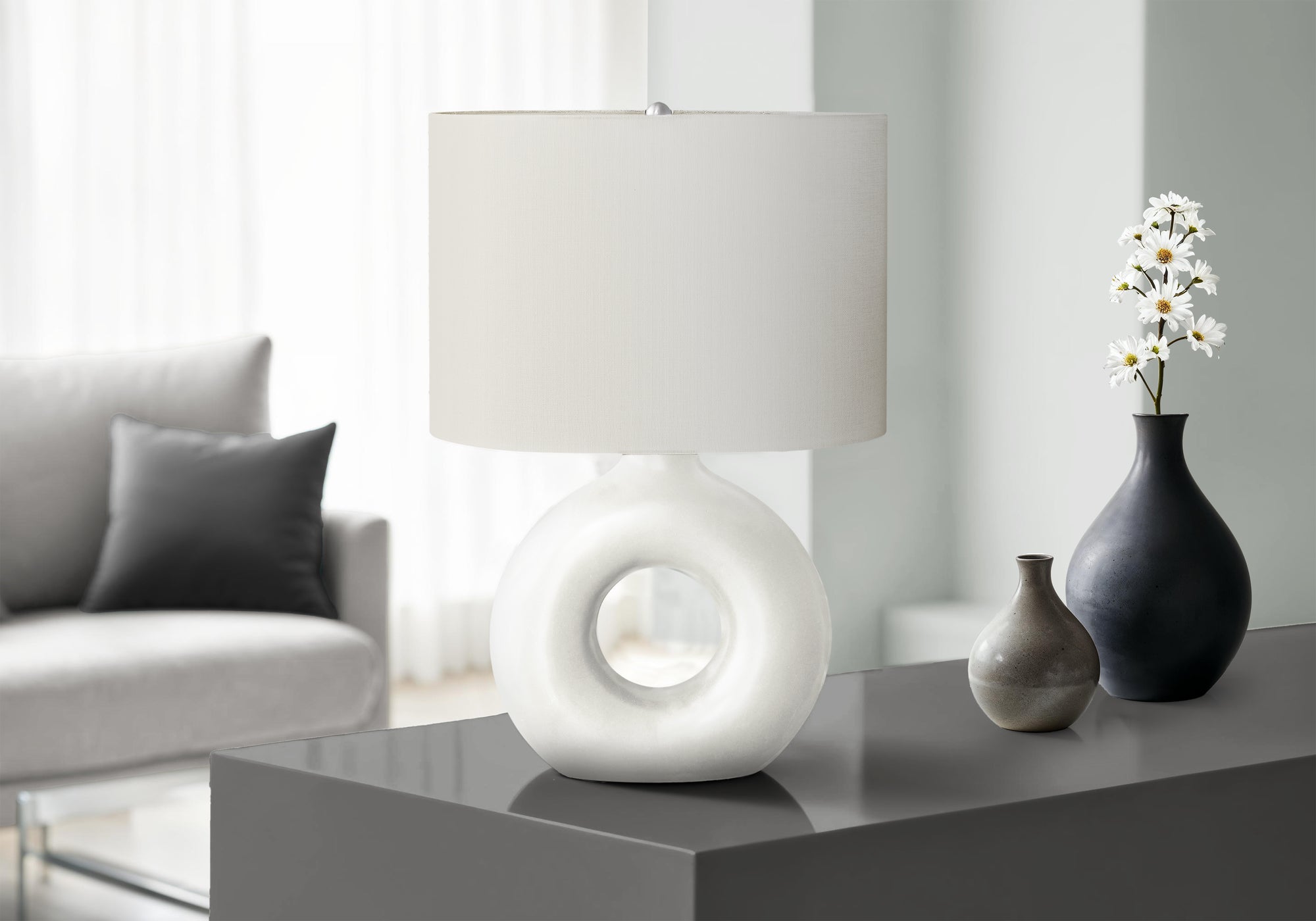 I 9672 - Luminaire, 24''H, Lampe De Table, Céramique Blanche, Abat-jour Ivoire / Crème, Contemporain, Moderne - Simple Boutique
