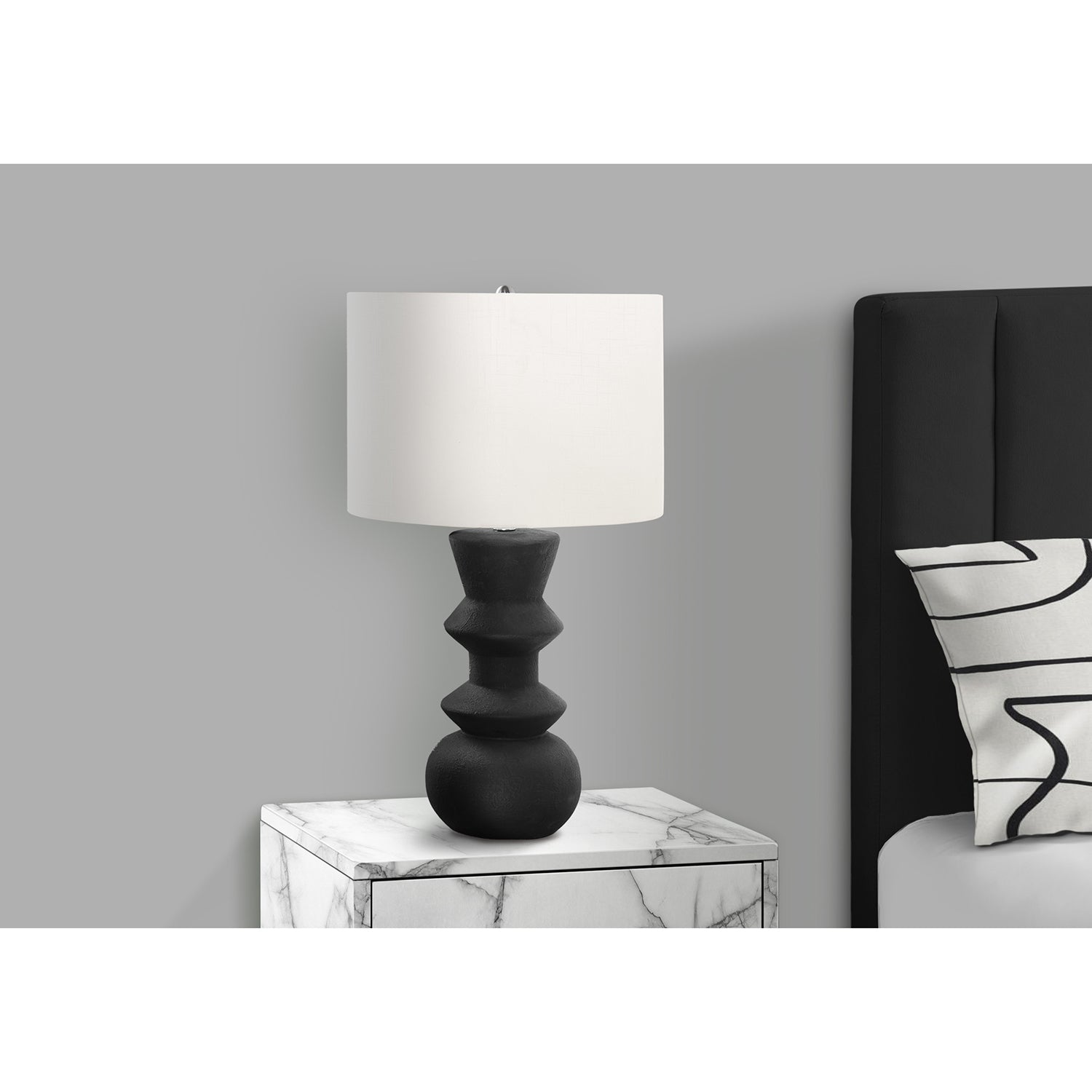 I 9763 - Luminaire, 26"H, Céramique Noire, Abat-jour Ivoire / Crème, Contemporain - Simple Boutique