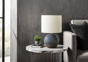 I 9850 - Luminaire, Lampe De Table, 16''H, Béton Gris, Abat-jour Ivoire / Crème - Simple Boutique