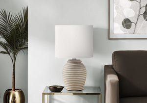 I 9865 - Luminaire, 17''H, Lampe De Table, Résine Beige, Abat-jour Ivoire / Crème, Contemporain - Simple Boutique