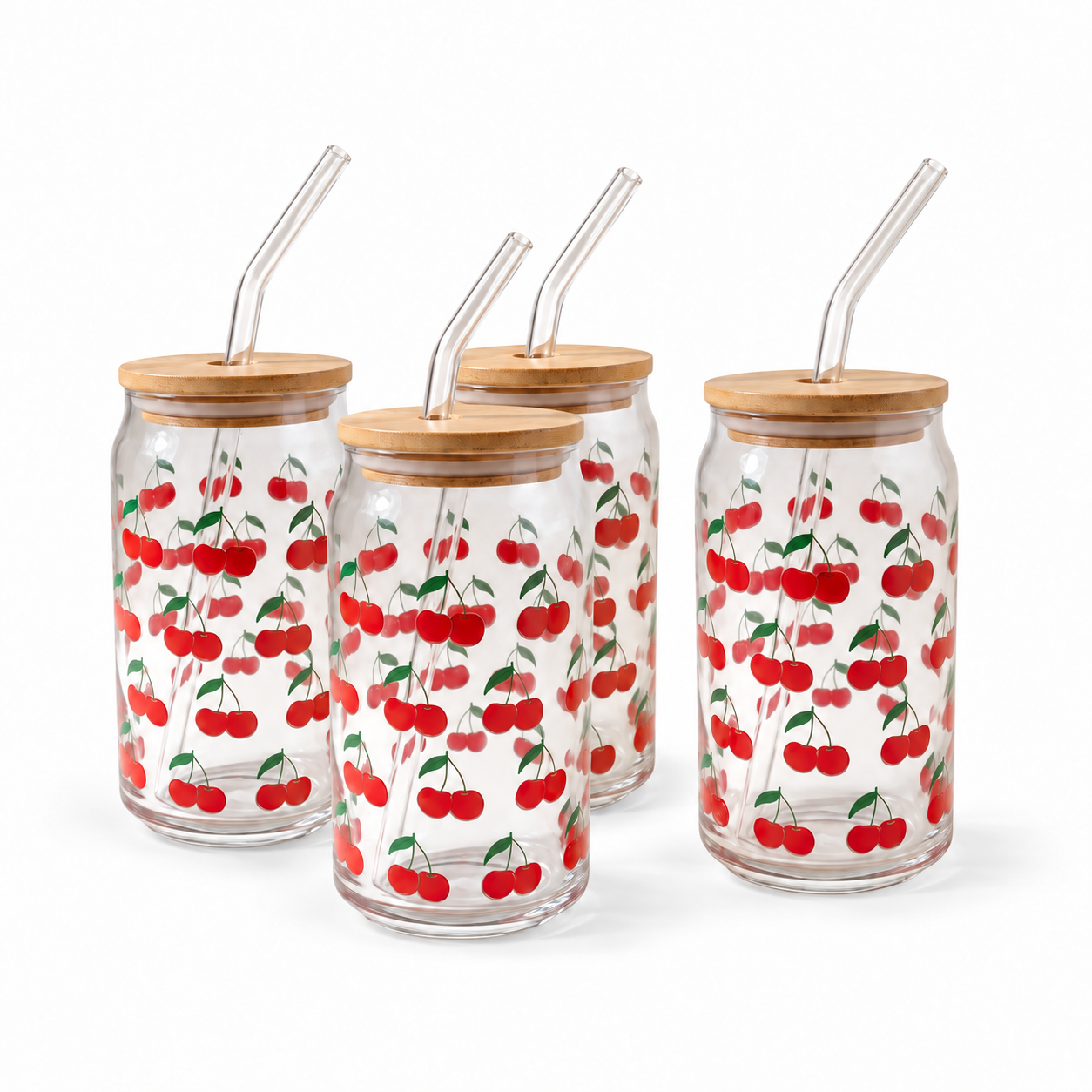 Gobelets en verre avec couvercle en bambou et paille en verre (paquet de 4), motif de cerises — lot complet sur fond blanc