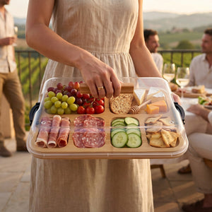 JS Gourmet Plateau de service en bambou à double fonction "Build a Board" avec couvercle verrouillable et poignée de transport - Simple Boutique