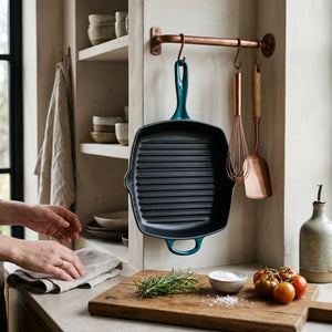 JS Gourmet Poêle-gril carrée en fonte émaillée, 27 cm, Bleu saphir - Simple Boutique