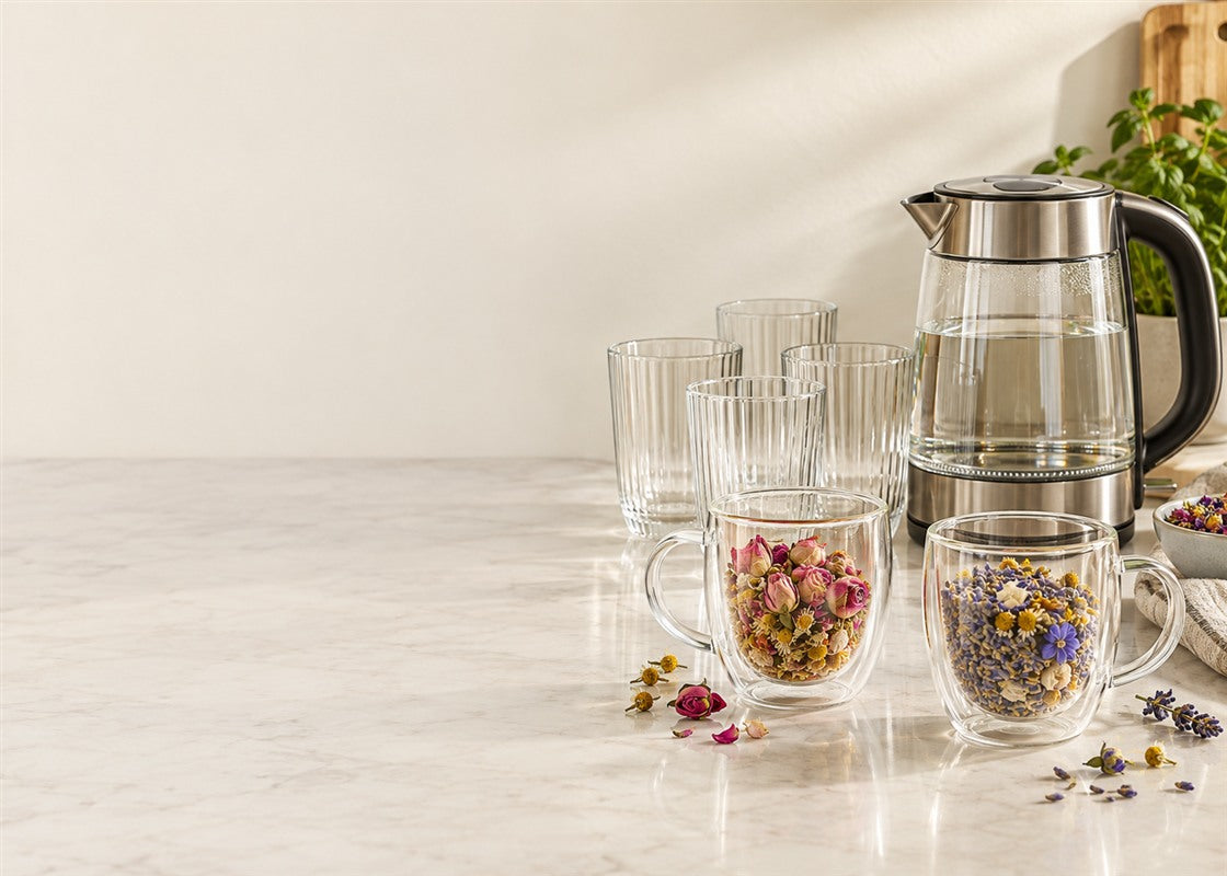 Tasses en verre à double paroi et bouilloire