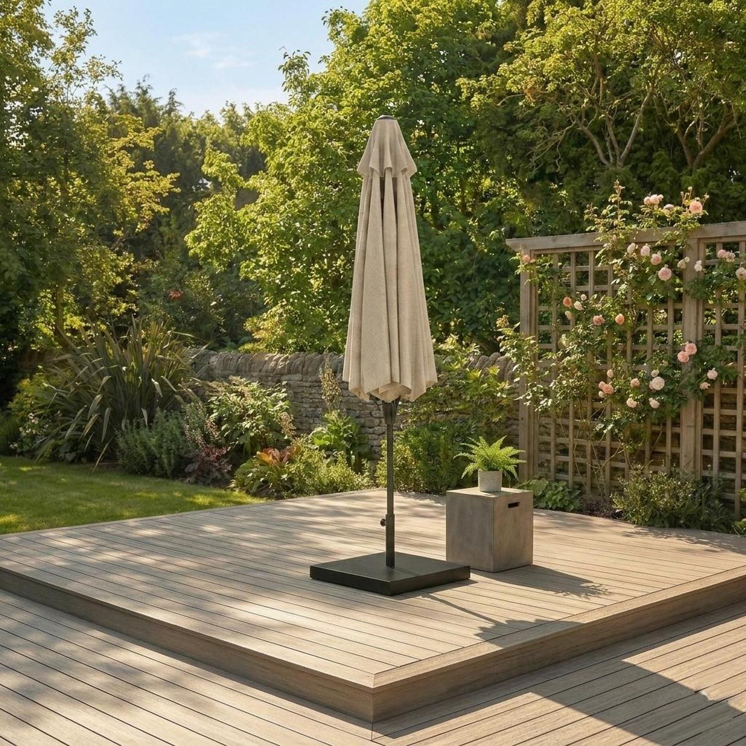 Parasol extérieur 8' Sunset, inclinable avec manivelle, beige - Simple Boutique