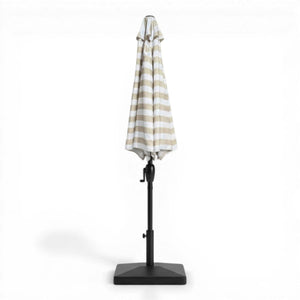 Parasol extérieur 8' Sunset, inclinable avec manivelle, beige rayé - Simple Boutique