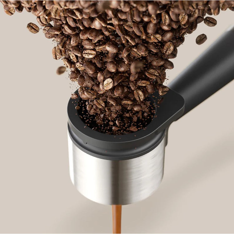 Philips - Machine à Expresso Baristina, 16 Bars de Pression, Mousseur à Lait Inclus, Noir - BAR303/60 - Simple Boutique
