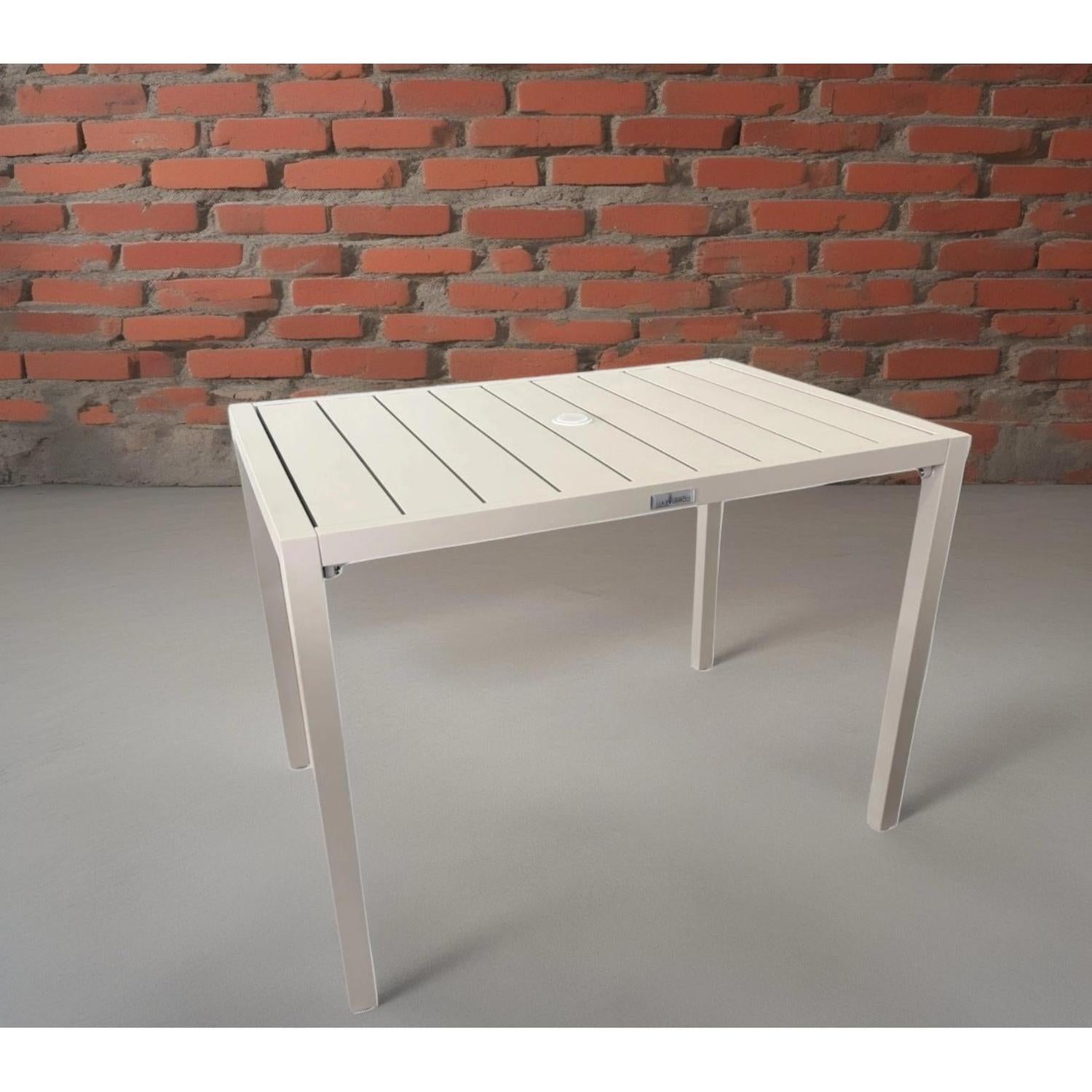 Table patio Ristorante 38" x 27" – Aluminium avec trou parasol, greige - Simple Boutique