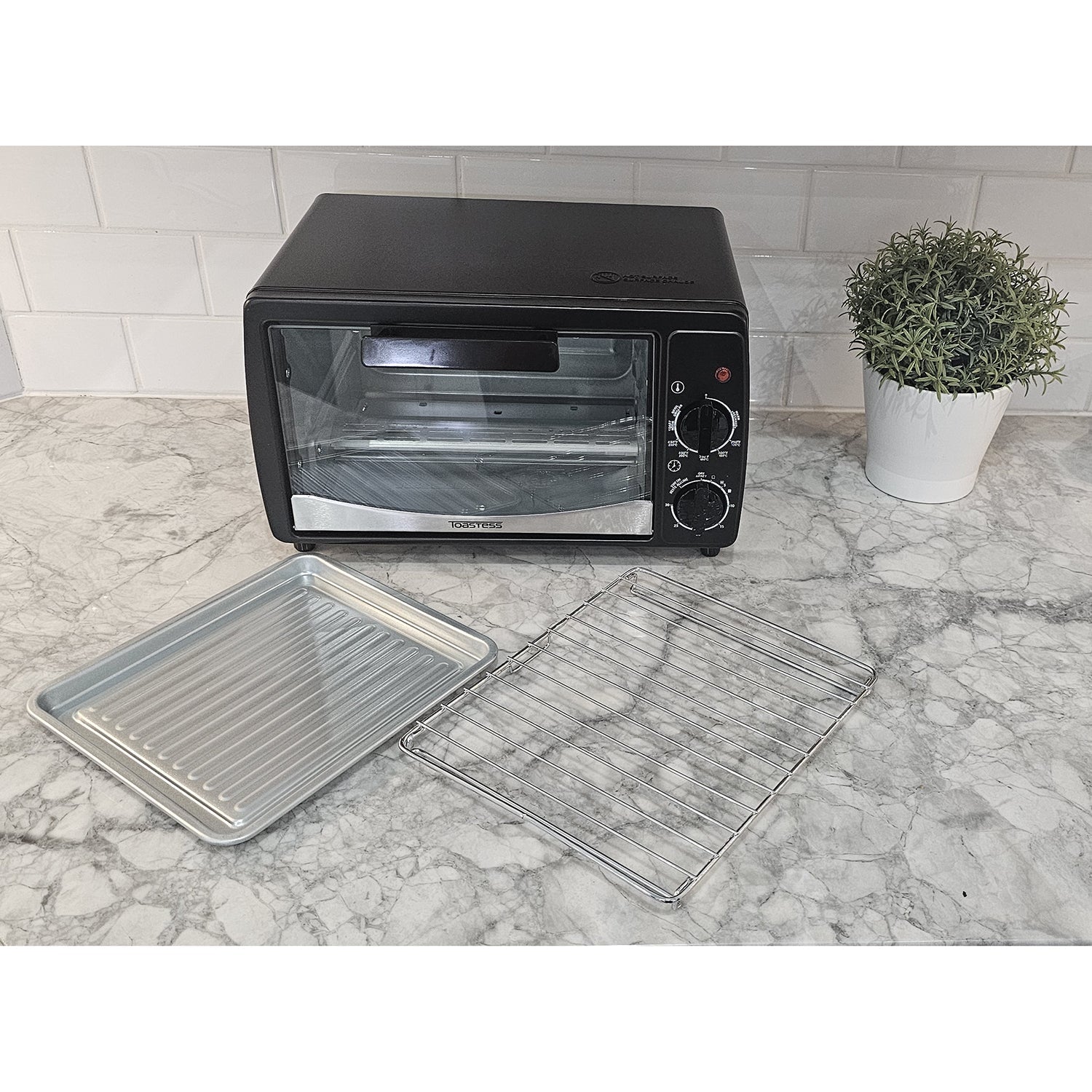 Toastess - Four Grille-Pain, Capacité de 4 Tranches, Contrôle de la Température, 1000 Watts, Noir - Simple Boutique