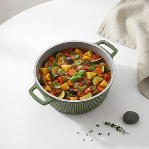 VerAroma Cocotte en céramique cannelée en fonte avec couvercle en verre, 20 cm, 2,2 L, Vert olive - Simple Boutique