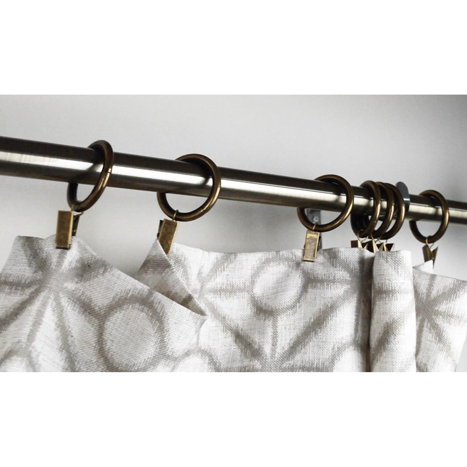 Versailles - Ensemble de 7 Anneaux à Pince pour Rideau avec Doublure en Nylon, Glissement silencieux, Laiton - Simple Boutique