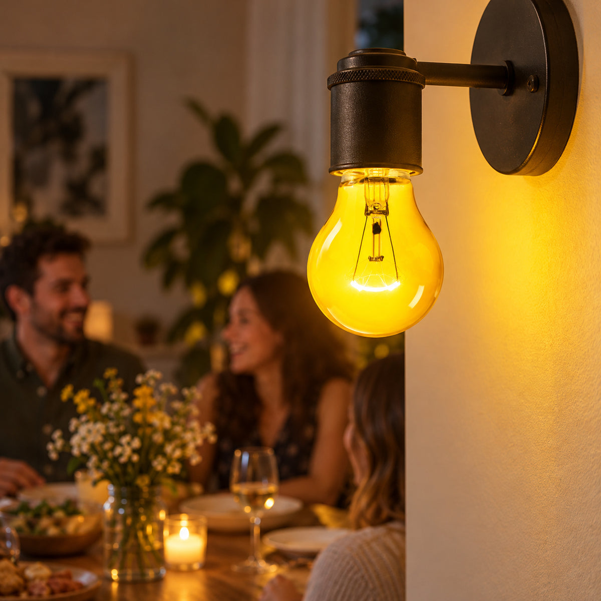 Xtricity Ampoule de fête A19 - 60W Jaune, Incandescente, Culot moyen E26, Simple - Lot de 6 - Simple Boutique