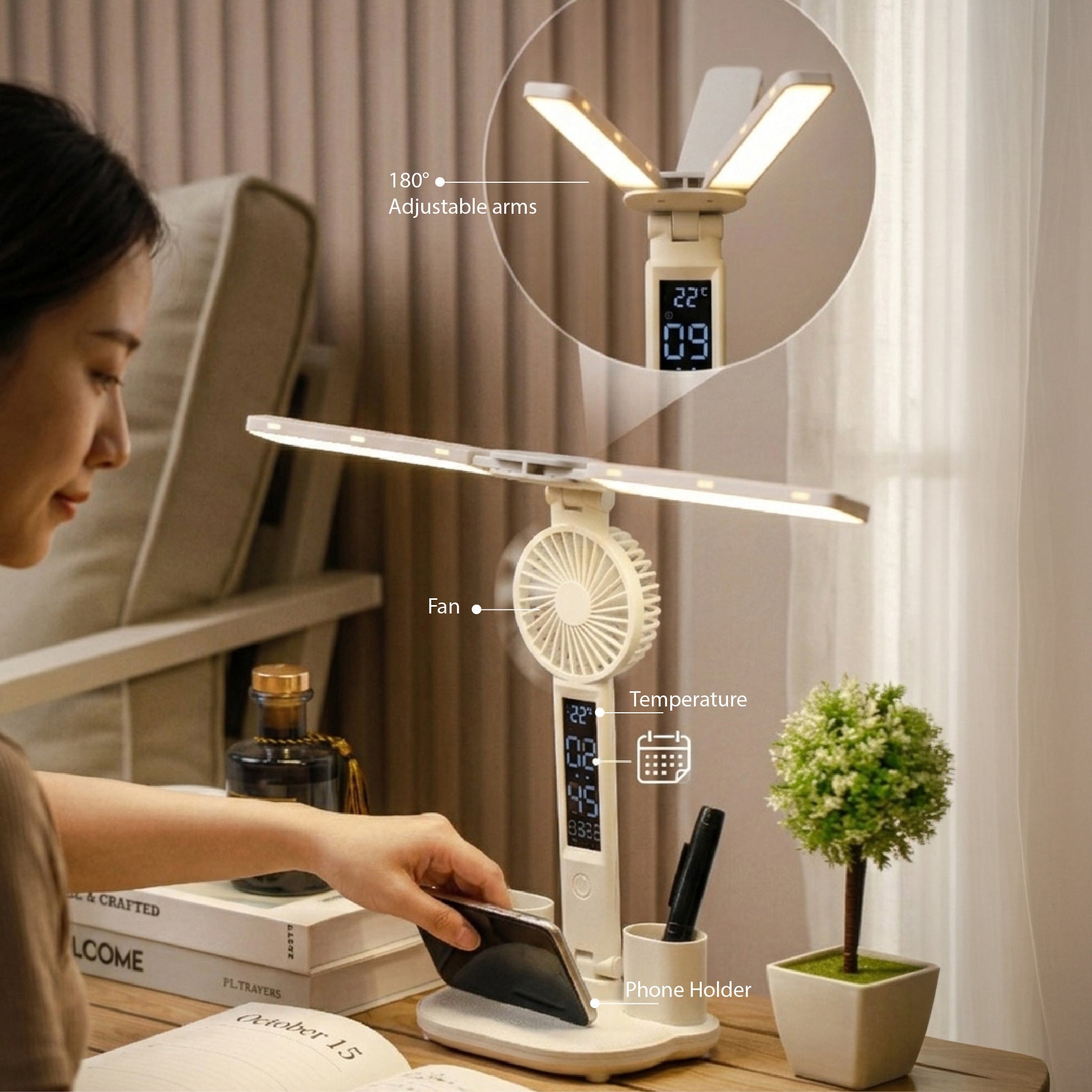 Xtricity Lampe de bureau DEL pliable rechargeable par USB avec ventilateur, horloge numérique et alarme - Support pour téléphone et porte-stylo, blanche - Simple Boutique
