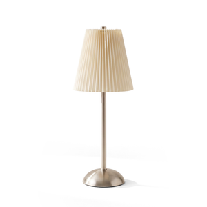 Xtricity Lampe de table tactile à DEL rechargeable USB Roccabella - abat-jour plissé ivoire et or, sans fil, variable 3 couleurs - Simple Boutique