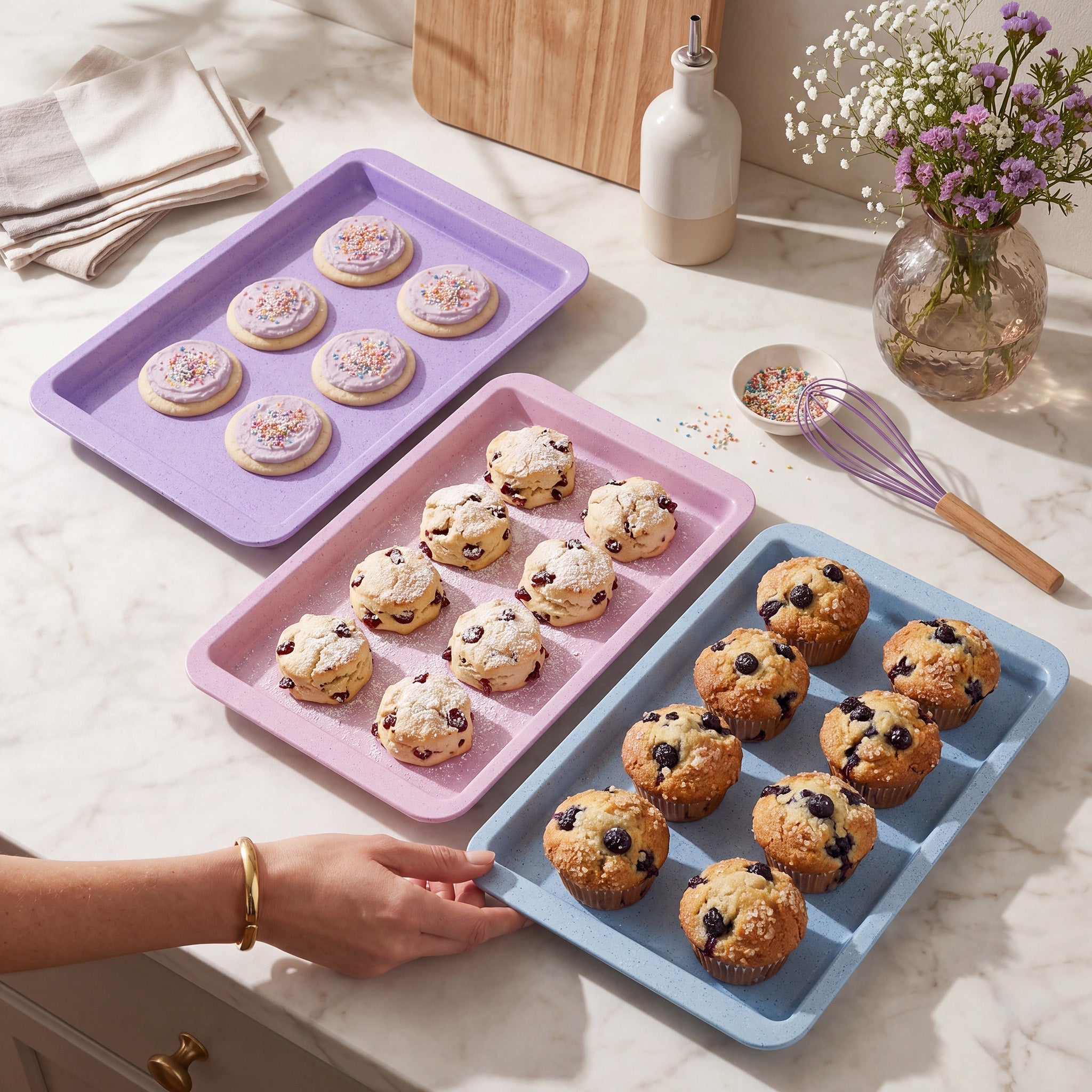 iBake Lot de 3 plaques de cuisson antiadhésives en céramique mouchetée - Simple Boutique