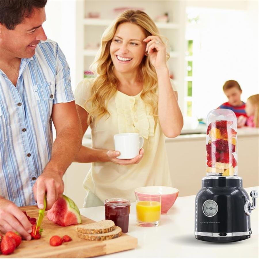 Frigidaire - Mélangeur Personnel Rétro avec Accessoires, Capacité de 600mL, 300 Watts, Noir - Simple Boutique