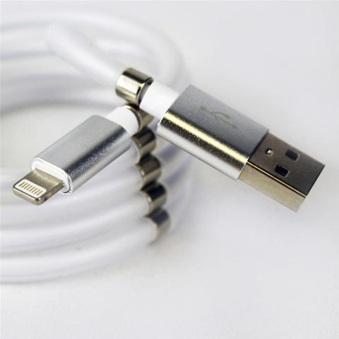 GlobalTone - Câble USB-A à Lightning avec Système de Rangement Magnétique, 2.4A, Longeur de 1 Mètre, Blanc