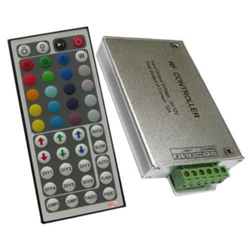 GlobalTone Controleur LED RGB avec télécommande IR 44 boutons 12v 12A - Simple Boutique