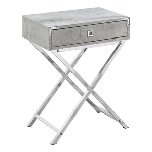 I 3551 Table D'appoint - 24"H / Gris Cimente / Métal Chrome - Simple Boutique