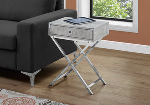 I 3551 Table D'appoint - 24"H / Gris Cimente / Métal Chrome - Simple Boutique