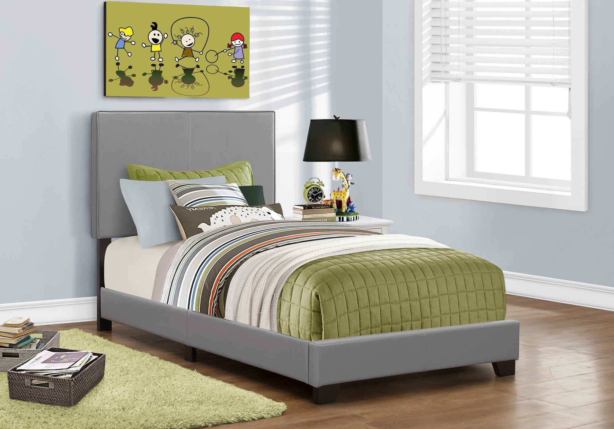 I 5912T Lit, Taille Jumelle, Plate-forme, Chambre À Coucher, Cadre, Rembourré, Pu D'aspect Cuir, Pattes En Bois, Gris, Transitionnel - Simple Boutique